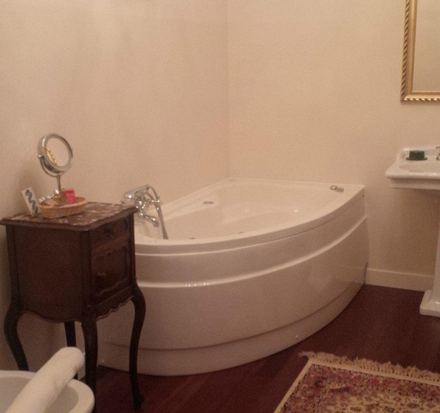 Duchessa Margherita — Bathroom