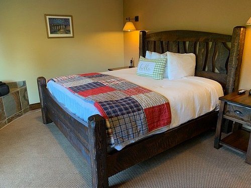 Duck Inn Lodge — Guest room
