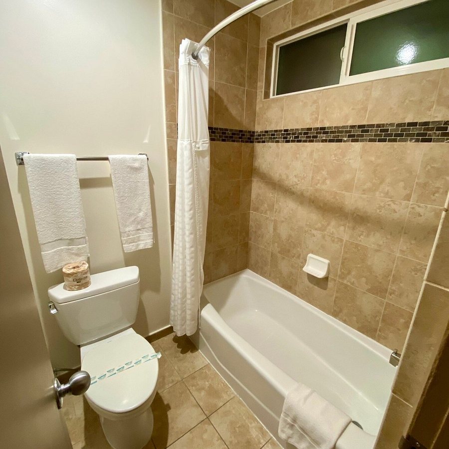 Dunes Inn Sunset Los Angeles California — Bathroom
