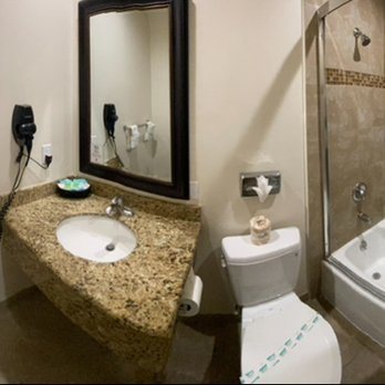 Dunes Inn Wilshire Los Angeles California — Bathroom