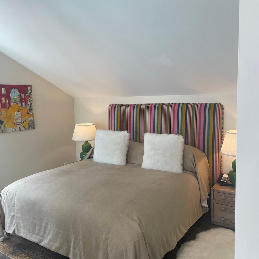 Dunton Town House — Guest room