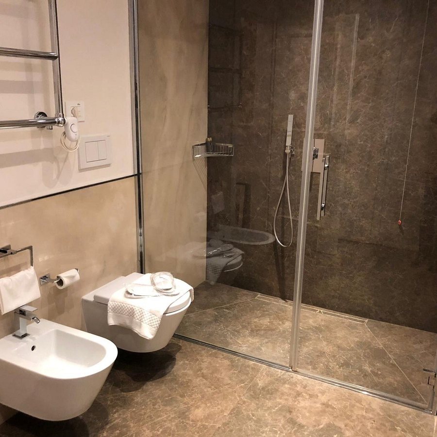 Duomo Hotel Apartments Milano — Bathroom