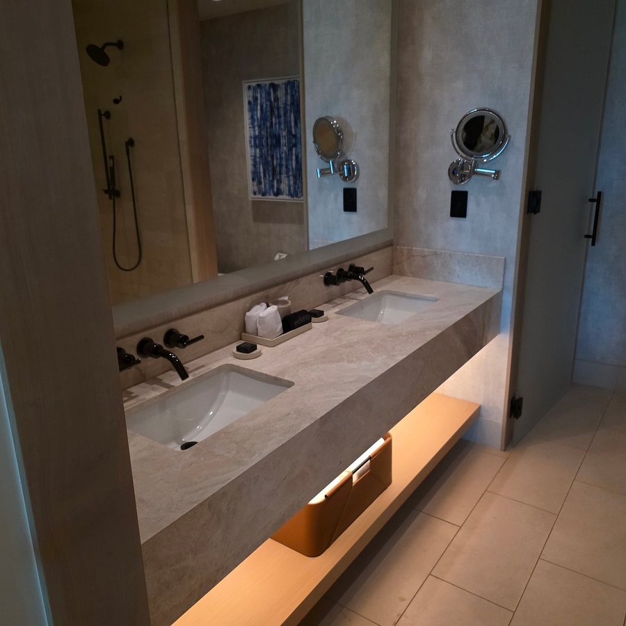 Durango Casino Resort — Bathroom