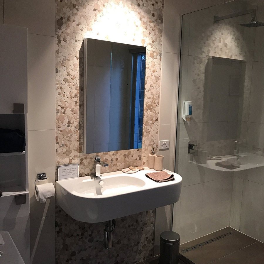 Eagle Peaks at Freycinet — Bathroom