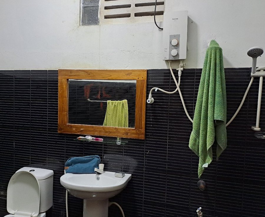 Eagle Safari Family Bungalow — Bathroom