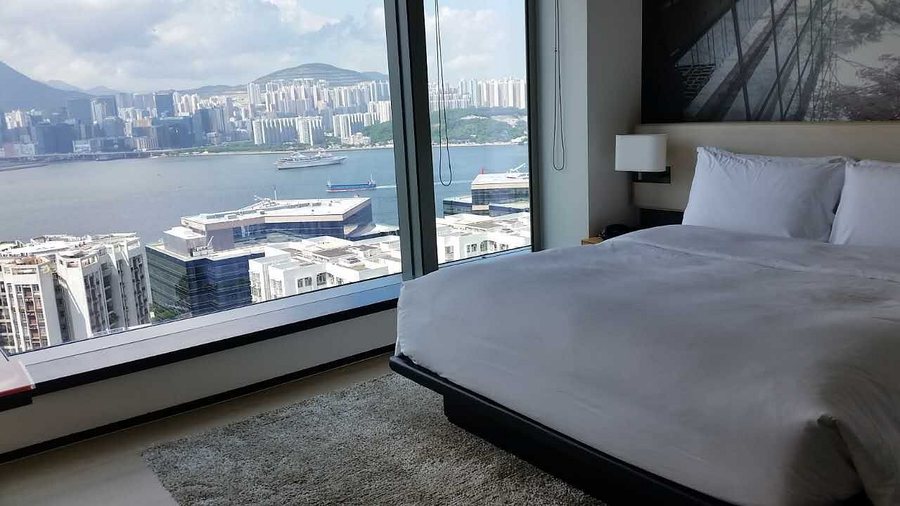 East Apartments — Guest room
