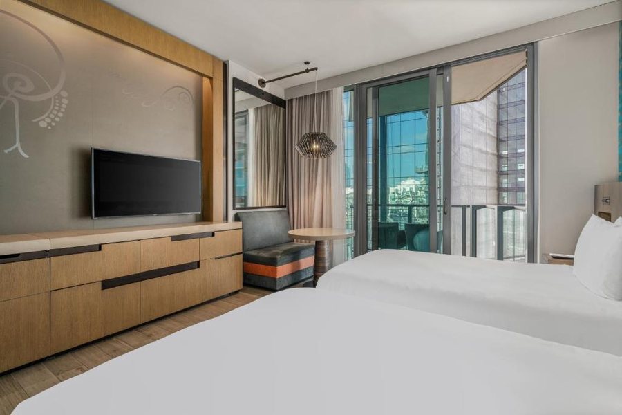 East Miami — Guest room