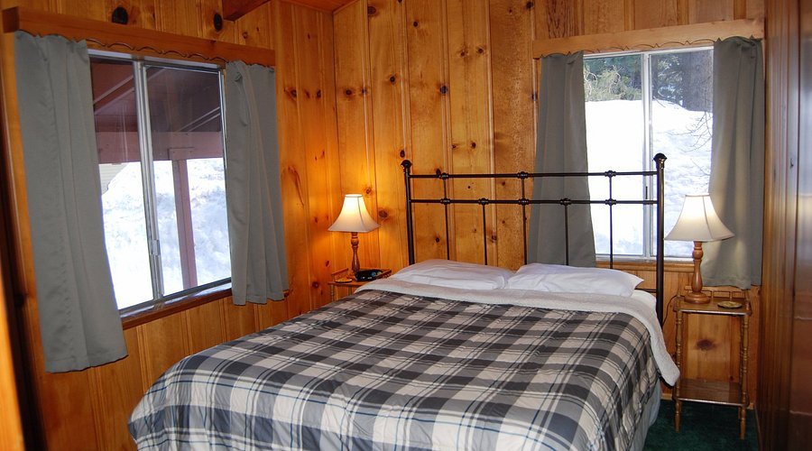 Edelweiss Lodge — Guest room