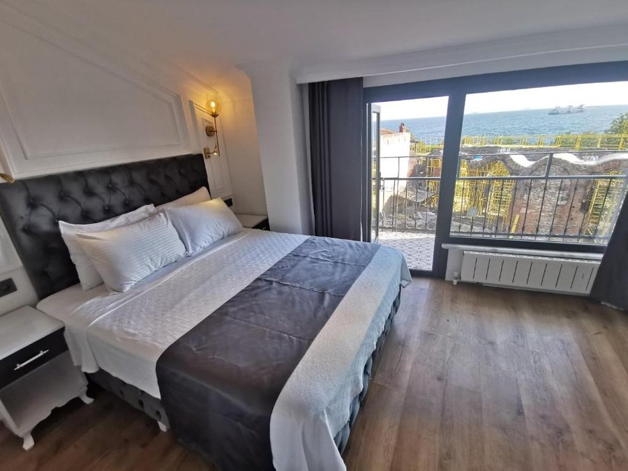 Efzen Hotel Istanbul — Guest room