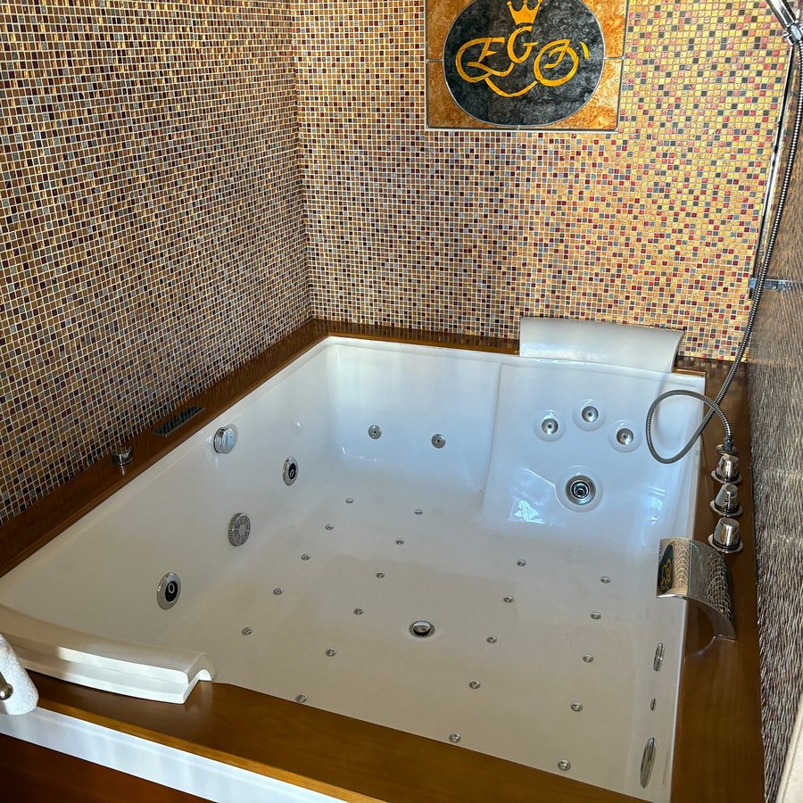 Ego Boutique Hotel The Silk Road — Bathroom