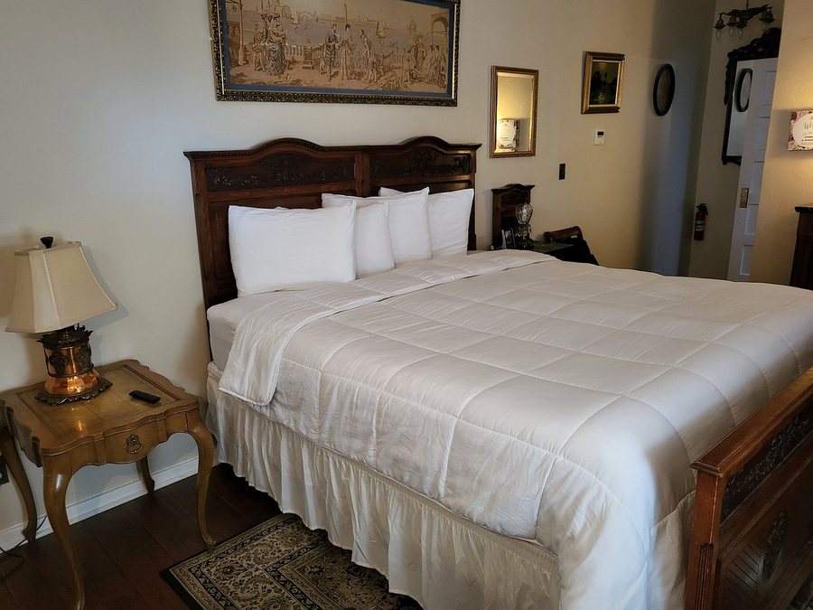 El Amador Inn Downtown Tucson — Guest room