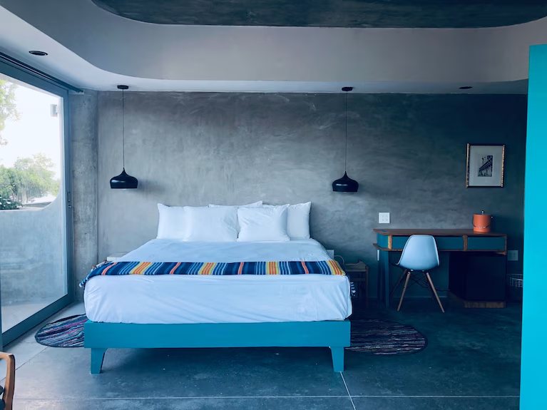 El Blok Hotel — Guest room