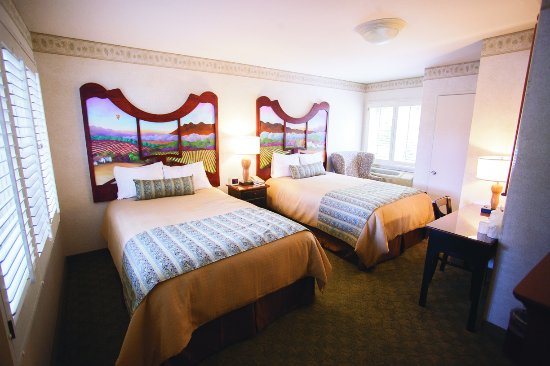 El Bonita Motel — Guest room
