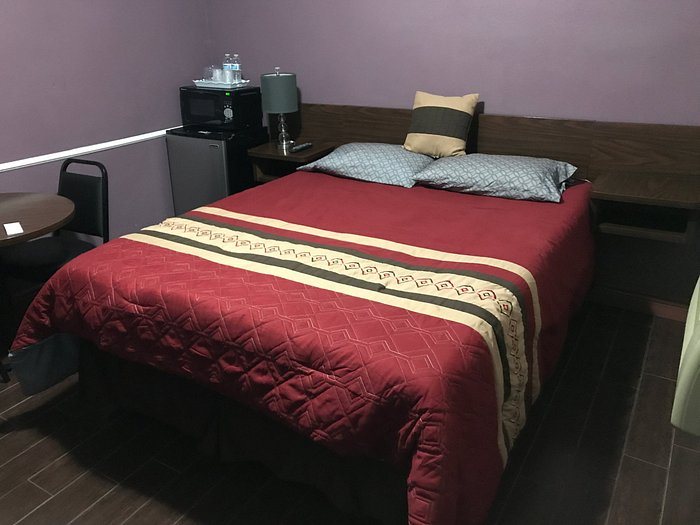 El Don Motel Los Angeles California — Guest room