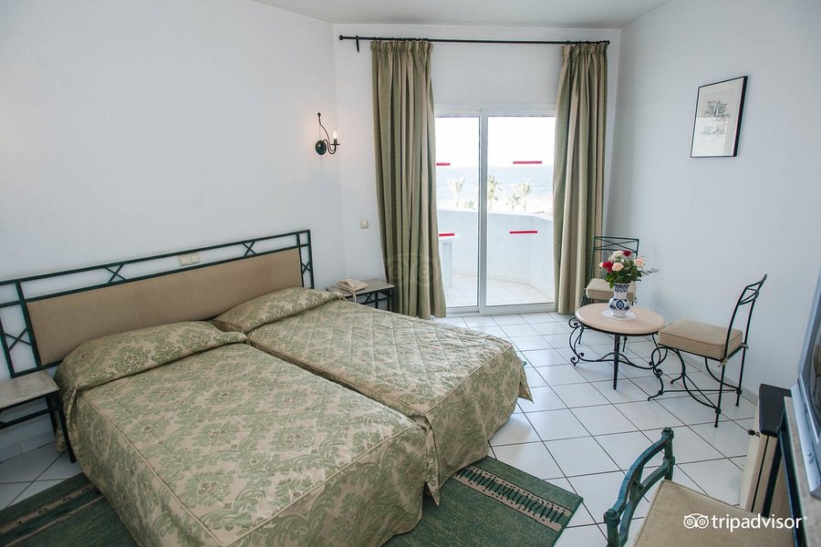 El Mouradi Skanes — Guest room