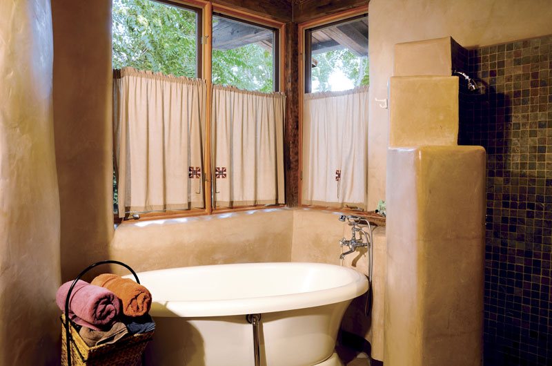 El Portal Sedona Hotel — Bathroom