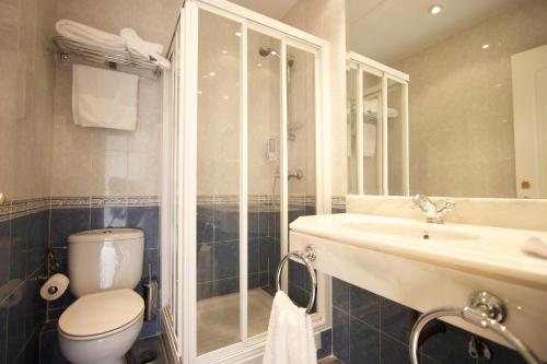El Rincon de Gran Via — Bathroom
