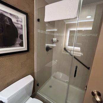 Eldorado Hotel And Spa — Bathroom