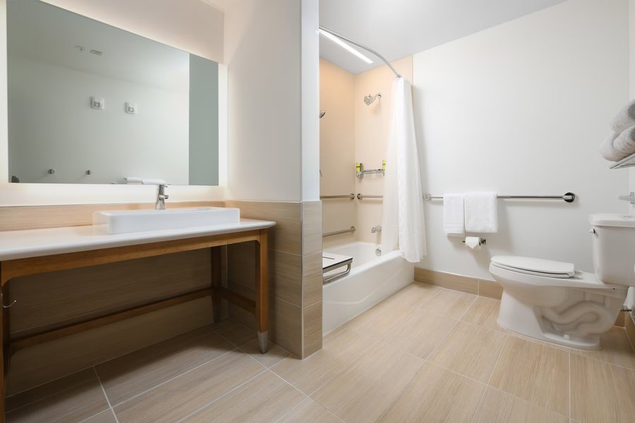 Element Austin Round Rock — Bathroom