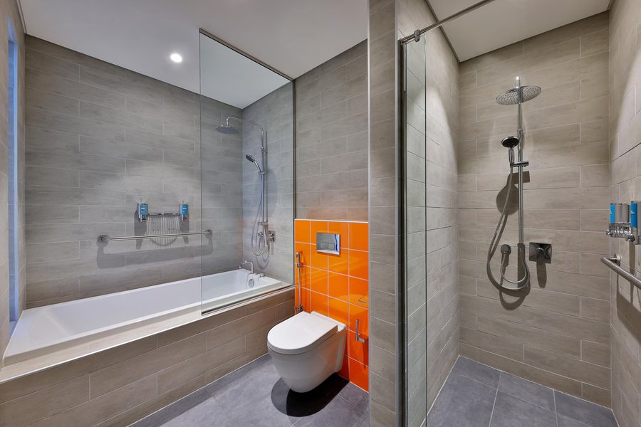 Element by Marriott Al Mina Dubai — Bathroom