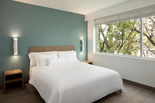 Element by Marriott Austin at The Domain — Guest room