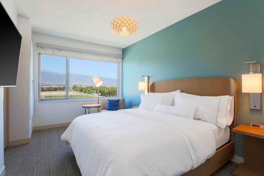 Element by Marriott Ontario — Guest room