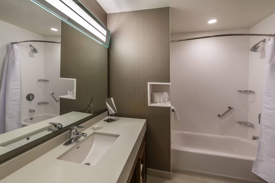 Element by Marriott Reno Experience District — Bathroom