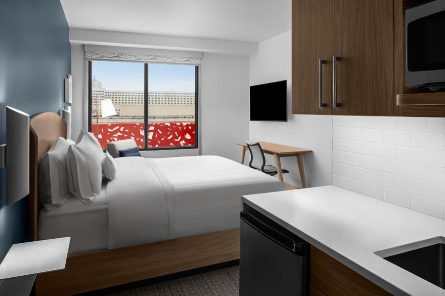 Element by Marriott San Antonio Riverwalk — Guest room