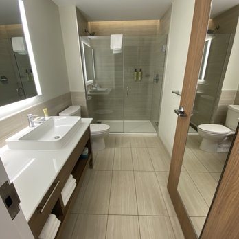 Element Denver International Airport — Bathroom