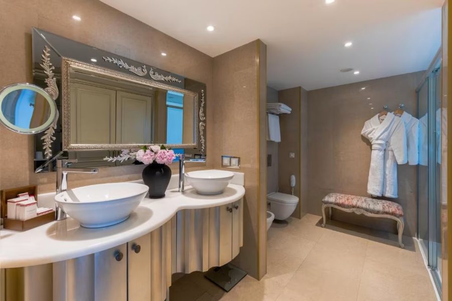 Element Garden Hotel Istanbul — Bathroom