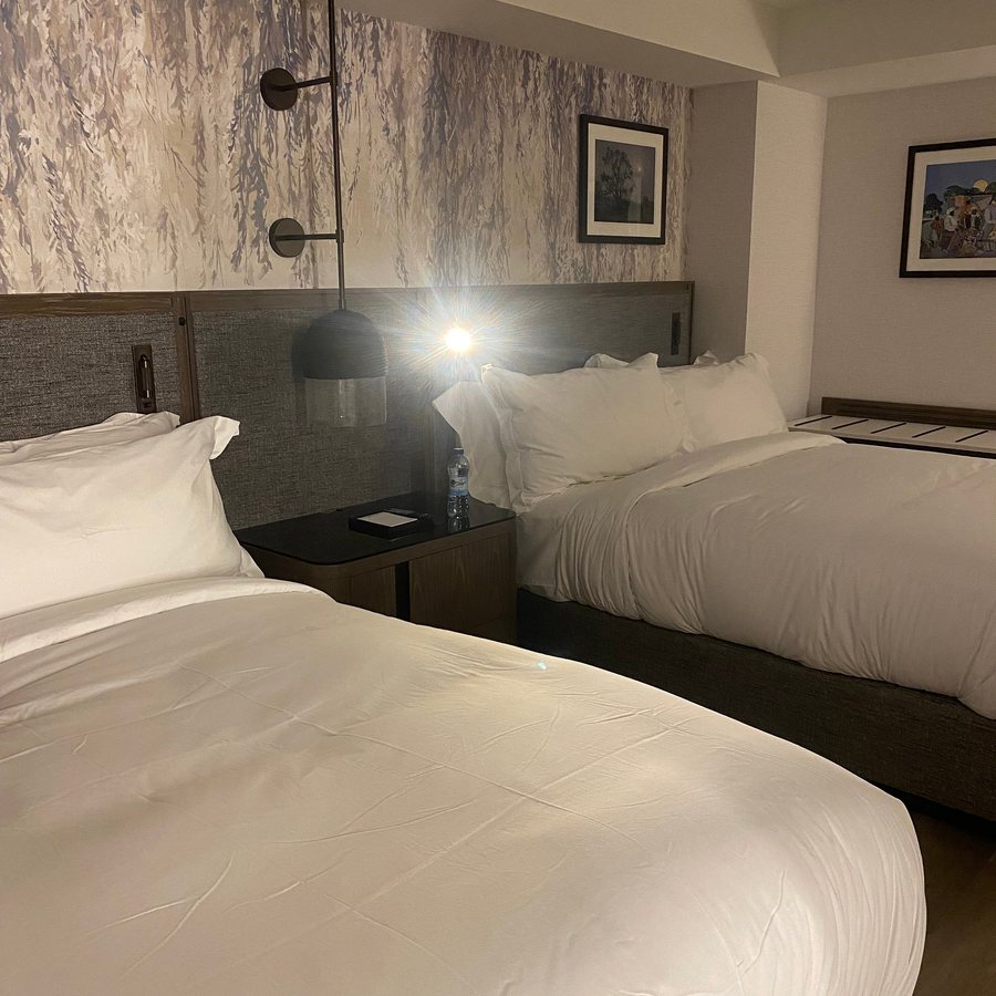 Elevation Convening Center Hotel — Guest room
