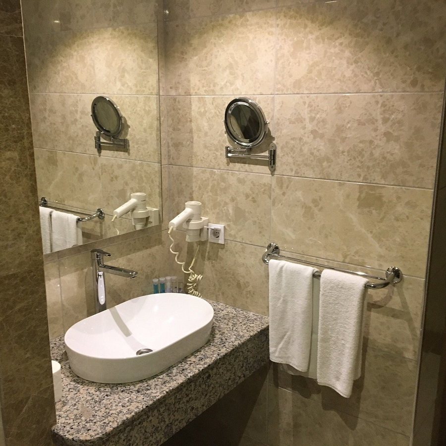 Elite Hotel Dragos Istanbul — Bathroom