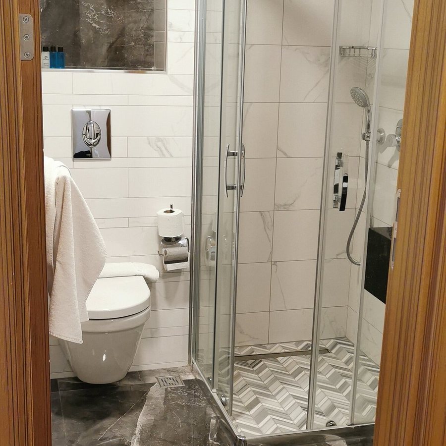 Eliza Hotel Istanbul — Bathroom