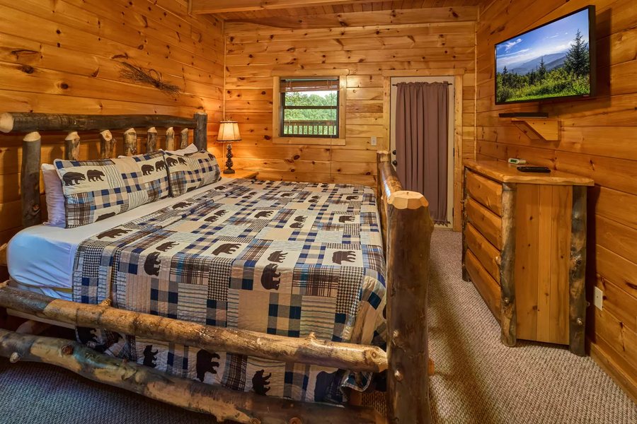 Elk Springs Resort — Guest room