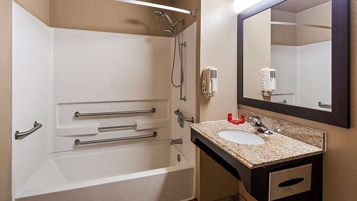 Ellensburg KOA — Bathroom