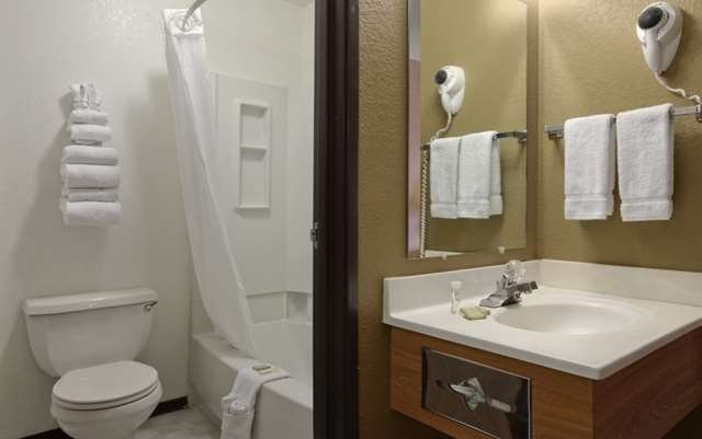 Ellis Island Hotel Super 8 Las Vegas Las Vegas Nevada — Bathroom