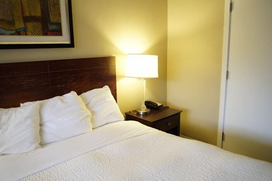 Elm Hill Manor — Guest room