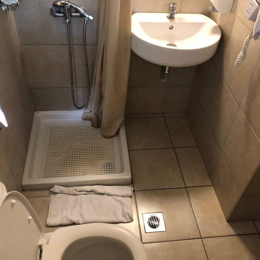 Elpida Village — Bathroom