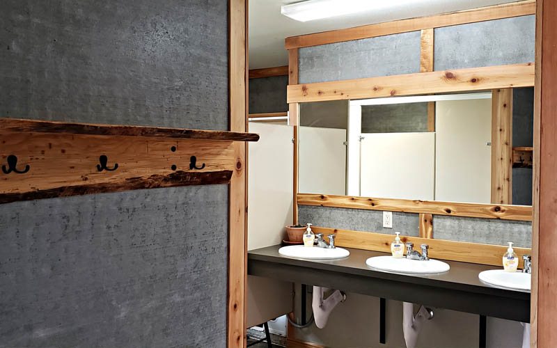 Elwha Dam RV Park — Bathroom