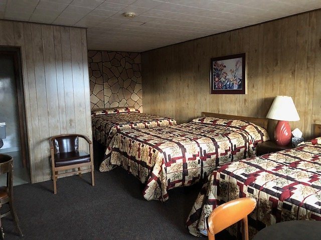 Ely KOA — Guest room