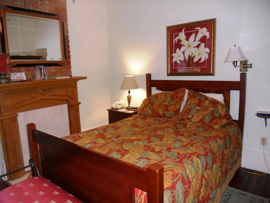 Elysian Fields Inn — Guest room