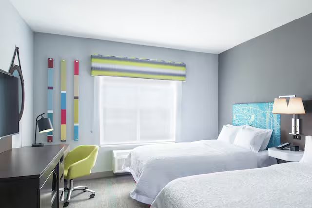 Embassy Suites by Hilton Lubbock — Guest room