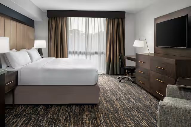 Embassy Suites By Hilton Nashville Se Murfreesboro Murfreesboro Tennessee — Guest room