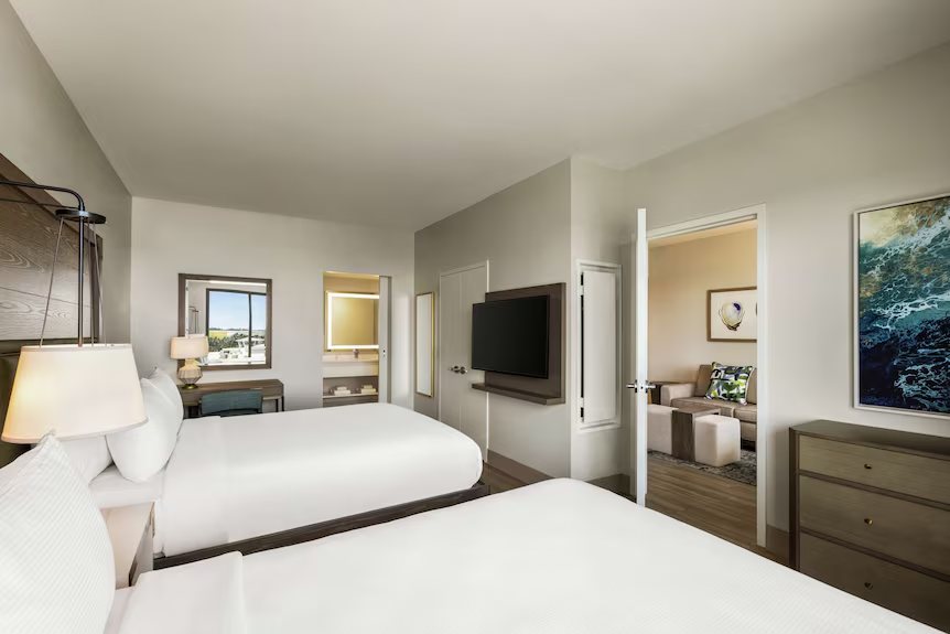 Embassy Suites by Hilton Panama City Beach Resort — Guest room