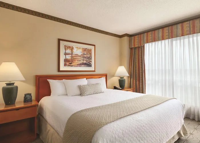 Embassy Suites by Hilton Portland Airport — Guest room
