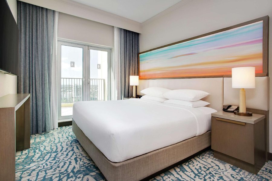 Embassy Suites By Hilton Tampa Downtown Convention Center Tampa Florida — Guest room