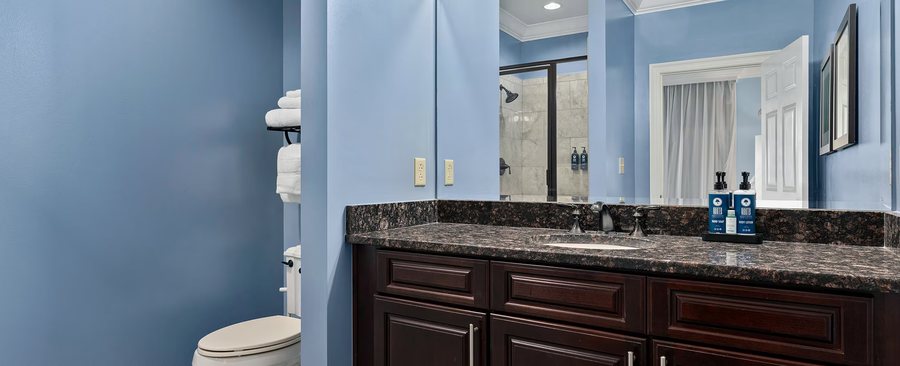 Emerald Grande — Bathroom