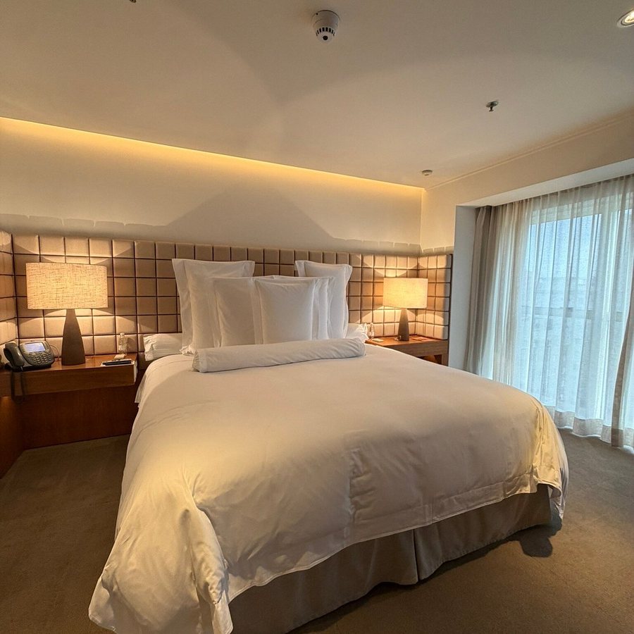 Emiliano Hotel — Guest room