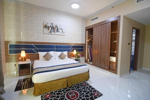 Emirates Stars Hotel Apartments Dubai — Guest room