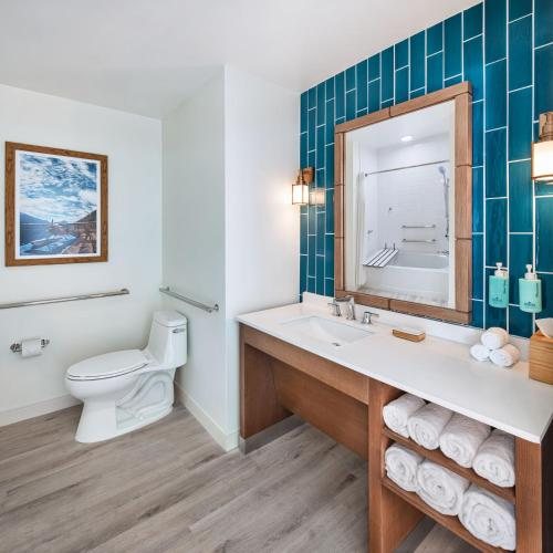 Encore Bulow — Bathroom